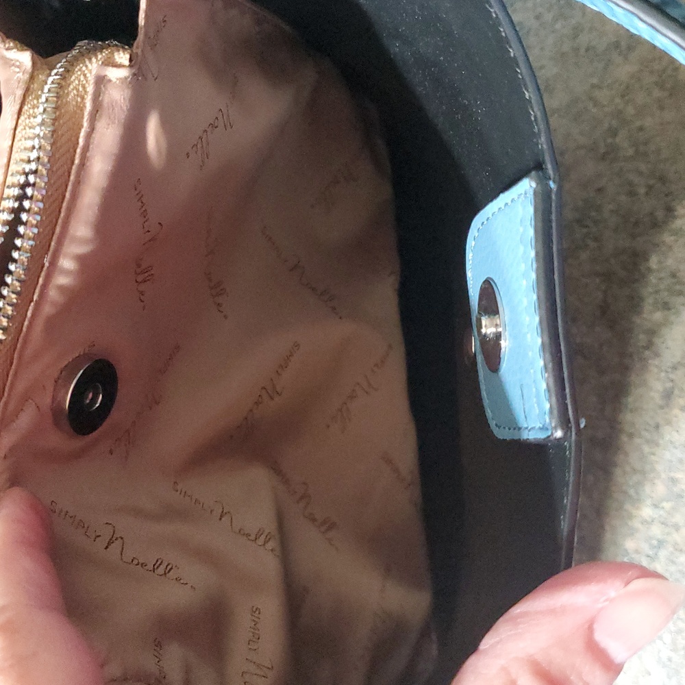 Purse - Picture 4 of 6
